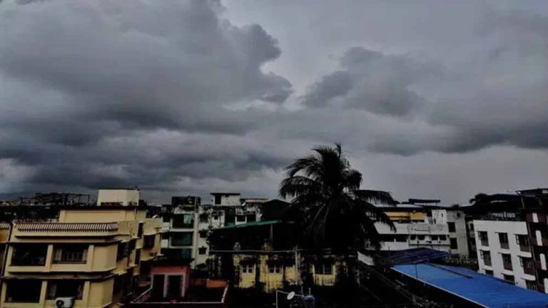 देशभर में मानसून ने पकड़ी रफ्तार, इन राज्यों में होगी भारी बारिश का अलर्ट जारी