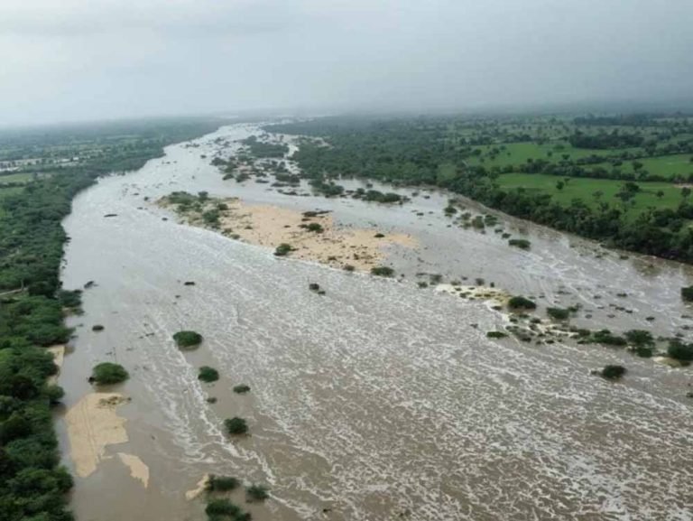 मारवाड़ में लूणी उफान पर, प्रशासन ने दी सतर्कता की हिदायत