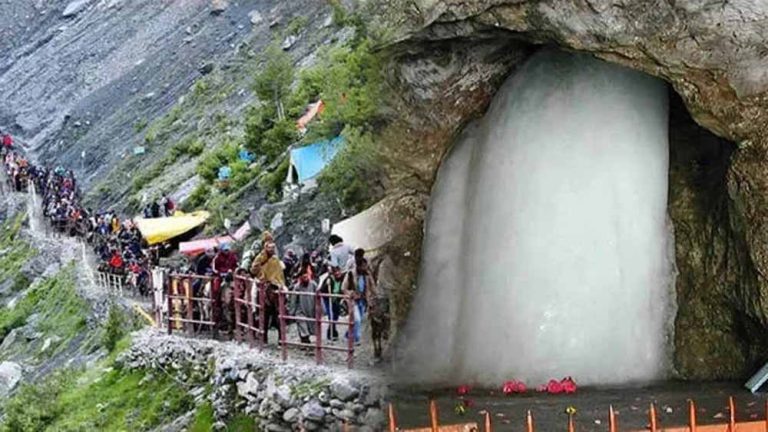 अमरनाथ यात्रा पर बारिश का ब्रेक, हालात सामान्य होने पर 18 जुलाई से बहाली संभव