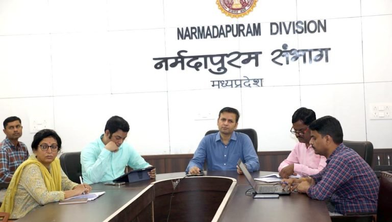 बारिश से जनहानि पर तुरंत राहत राशि दें: कमिश्नर केजी तिवारी का निर्देश