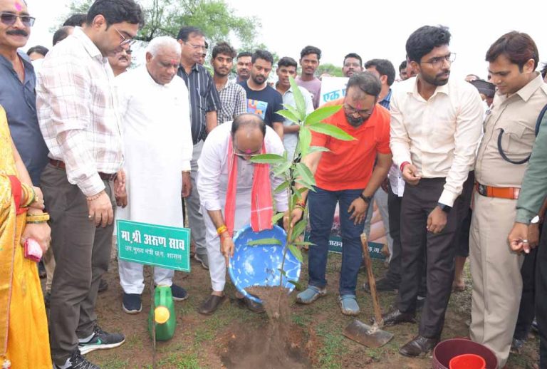 वृक्षारोपण पर्यावरण के प्रति जिम्मेदारी और प्रकृति से भावनात्मक जुड़ाव का प्रतीक: उप मुख्यमंत्री साव