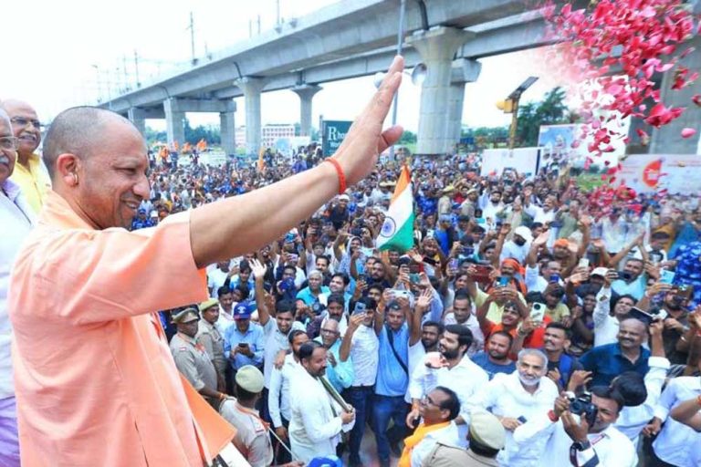 धार्मिक यात्रा को बदनाम नहीं करने देंगे: उपद्रवियों को चिन्हित कर पोस्टर लगाए जाएंगे – CM योगी