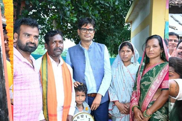 कुर्रा में निवासरत बिरहोर परिवारों के बीच पहुंचे वित्त मंत्री ओ.पी.चौधरी