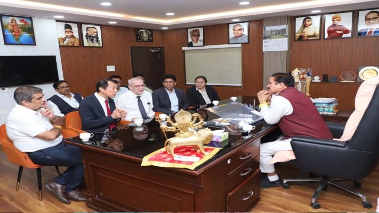 मंत्री टेटवाल से एडीबी प्रतिनिधिमंडल ने की सौजन्य भेंट, विकास परियोजनाओं पर हुई चर्चा