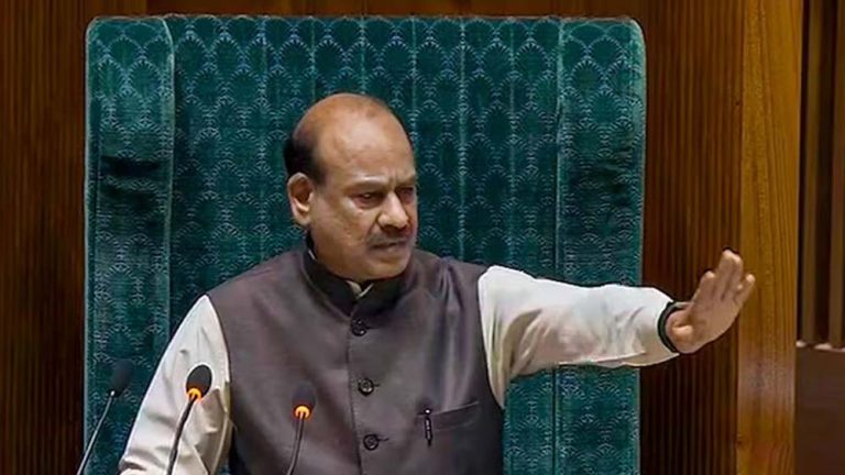 ‘आप क्या संस्कार सिखा रहे हैं?’ – कांग्रेस सांसद पर बिरला का तीखा तंज