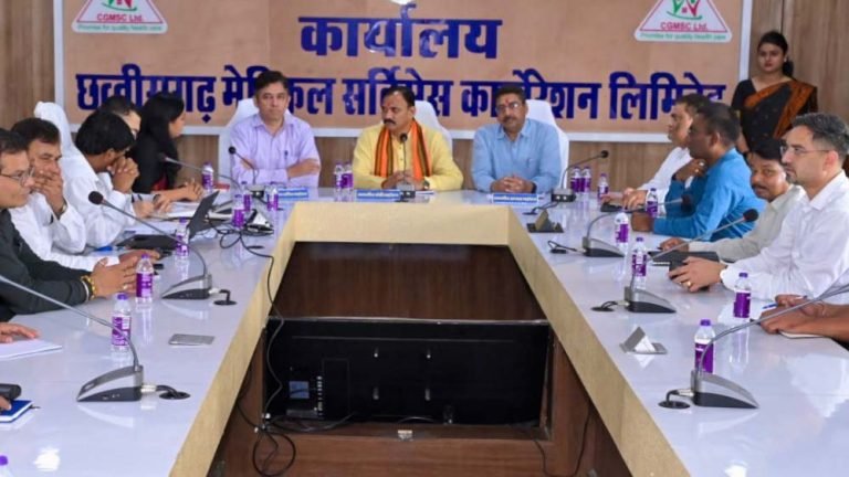 स्वास्थ्य मंत्री श्याम बिहारी जायसवाल की अध्यक्षता में सीजीएमएससीएल की समीक्षा बैठक का आयोजन
