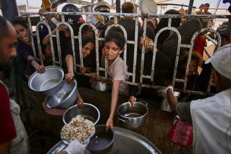 इजरायल की बड़ी घोषणा: गाजा के तीन इलाकों में युद्धविराम, भुखमरी के बीच बड़ा फैसला