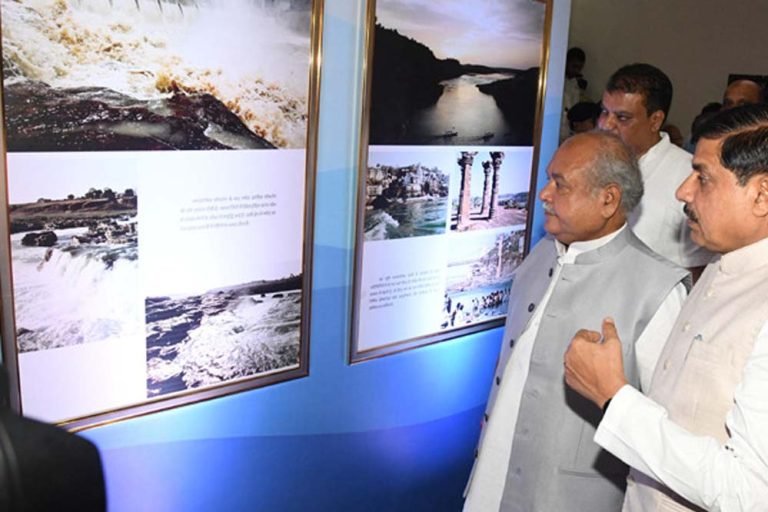 मुख्यमंत्री डॉ. यादव ने विधानसभा के सेंट्रल हॉल में किया प्रदर्शनी सदानीरा का शुभारंभ