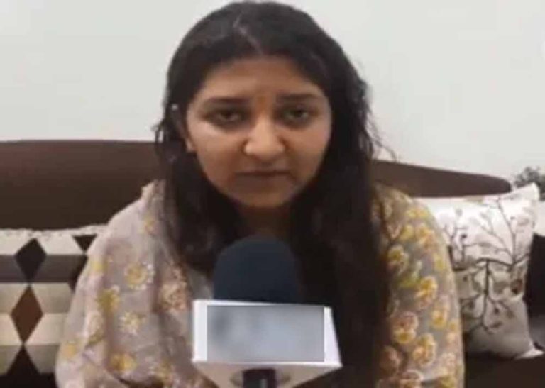 पिता की शहादत को नहीं भूली बेटी, बोली- अब सुकून है कि आतंकी मारे गए