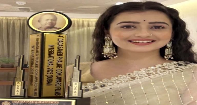 छोटे शहर से बड़ा मुकाम: चाहत पांडे को मिला इंटरनेशनल एक्ट्रेस अवार्ड