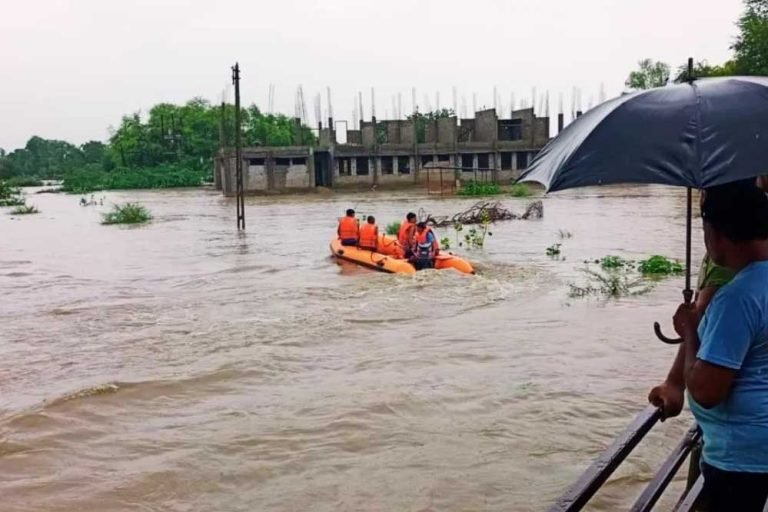 बाढ़ और बारिश के चलते मंडला और डिंडोरी में स्कूलों की छुट्टी घोषित