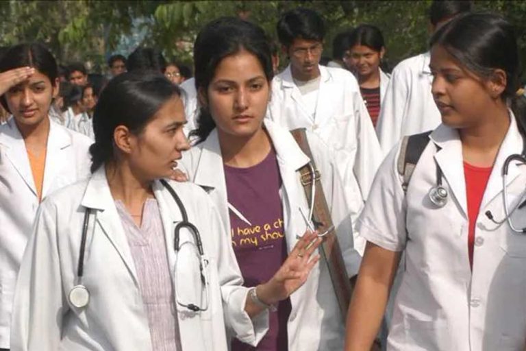 सरकार मेडिकल की पढ़ाई के इच्छुक मेधावी स्टूडेंट्स को 80-80 लाख रुपए दे रही, सीएम मोहन ने बताया माफ भी होगा लोन…