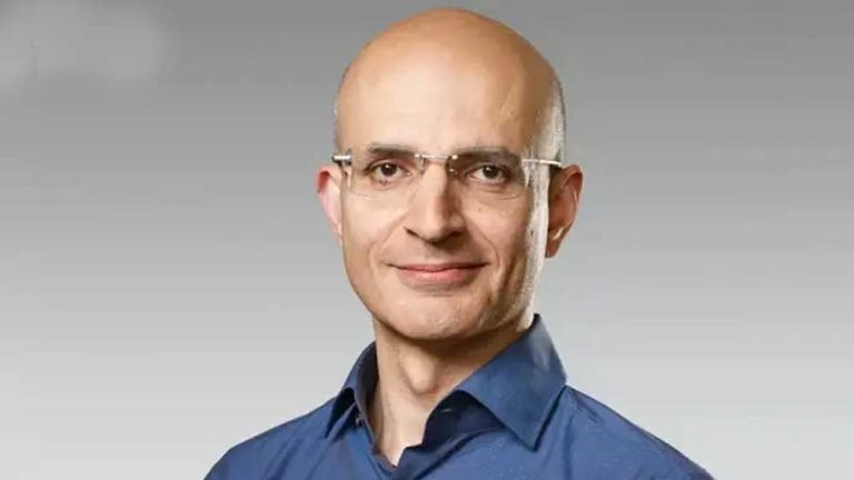 भारतीय मूल के एक और शख्स को अहम भूमिका मिलने जा रही, यूपी का छोरा बनेगा Apple का सीओओ