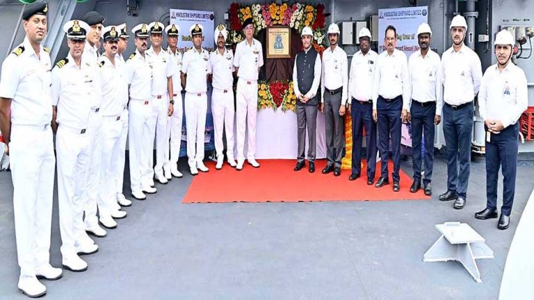भारतीय नौसेना को विशाखापट्टनम में पहला स्वदेशी डाइविंग सपोर्ट वेसल ‘निस्तार’ मिला