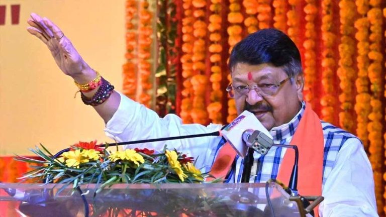 प्रधानमंत्री मोदी ने शहरी निकायों में जनभागीदारी और सहकारिता की महत्ता को रेखांकित किया- कैलाश विजयवर्गीय