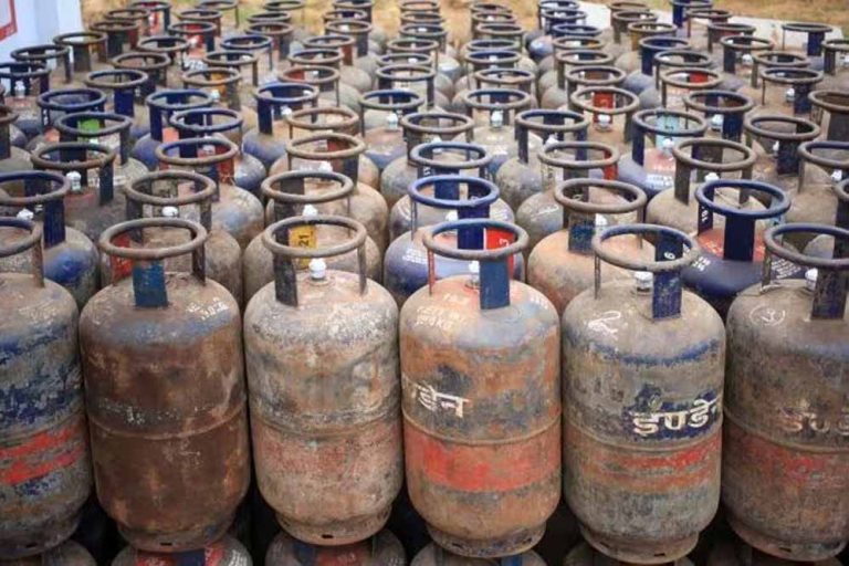 राहत : कमर्शियल LPG सिलेंडर आज से ₹58.5 सस्ता, जानें दिल्ली‑मुंबई सहित आपके शहर में क्या है नया रेट