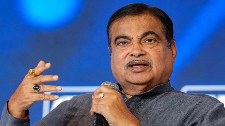 ‘सरकार के खिलाफ अदालत जाना भी समाज की सेवा’ – नितिन गडकरी