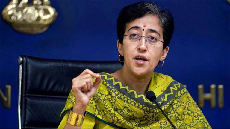 AAP बनाम ईडी: आतिशी ने उठाए सवाल, क्या गुजरात से जुड़ा है मामला?