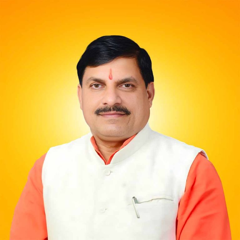 मुख्यमंत्री डॉ. यादव ने श्री अमृतलाल वेगड़ को श्रद्धांजलि अर्पित की