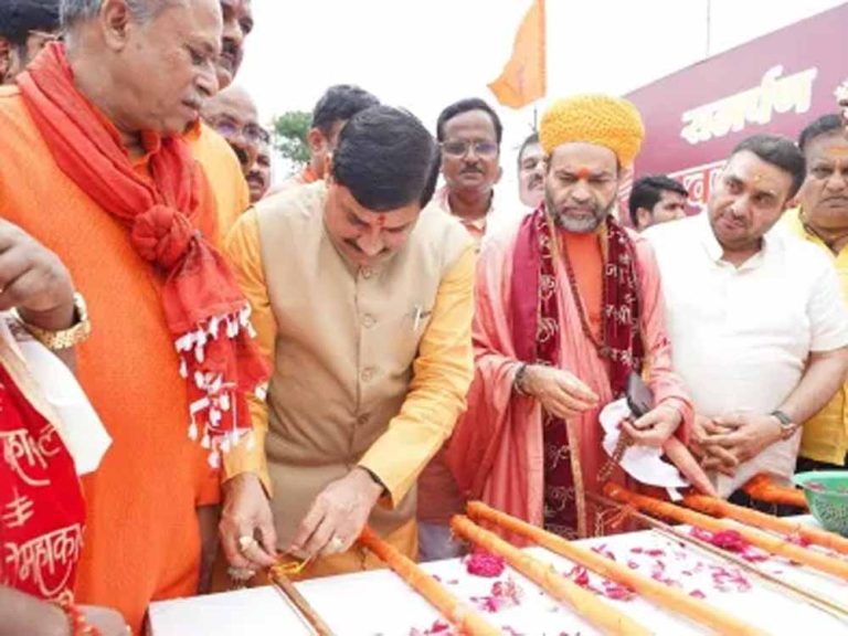 कांवड़ यात्रा को लेकर सख्त डॉ. यादव, बोले– सुरक्षा और व्यवस्था दोनों रहेंगी चाक-चौबंद