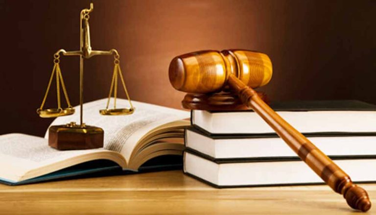18 साल की लड़ाई के बाद मिला न्याय: छात्रा की मौत पर बीमा राशि रोकने वाले डीईओ पर गिरी गाज