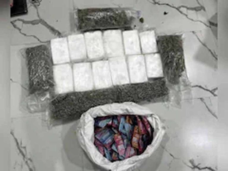 ड्रग्स रैकेट का भंडाफोड़: मुंबई में करोड़ों की नशीली दवाएं बरामद, दो गिरफ्तार