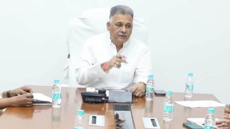 उच्च शिक्षा मंत्री परमार की अध्यक्षता में विभागीय समीक्षा बैठक हुई