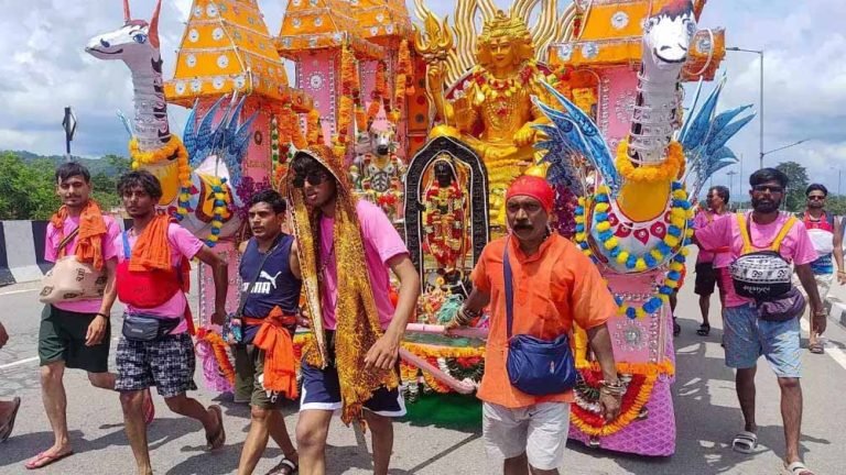 गाजियाबाद में स्कूलों की 7 दिन की छुट्टी घोषित, कांवड़ यात्रा बनी वजह