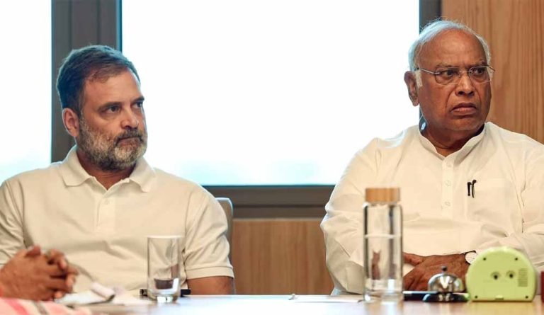मॉनसून सत्र में जम्मू-कश्मीर को राज्य का दर्जा देने की अपील, कांग्रेस नेताओं की चिट्ठी चर्चा में
