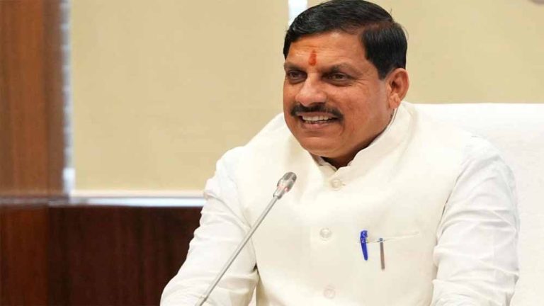 मुख्यमंत्री मोहन यादव का बड़ा तोहफा, अगले महीने छात्राओं को मिलेंगी स्कूटी