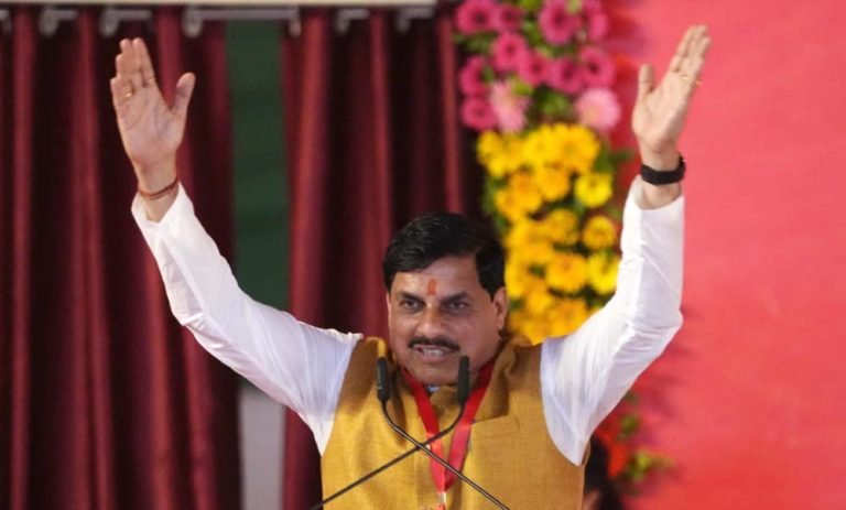 आज 4 जुलाई को तोहफे बांटेंगे सीएम, मध्य प्रदेश में बच्चों को मिलेगा लैपटॉप