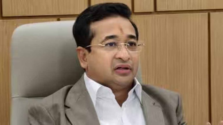 राज ठाकरे के बयान पर भड़के नितेश राणे, बोले- स्कूल नहीं, मदरसों पर कीजिए सवाल
