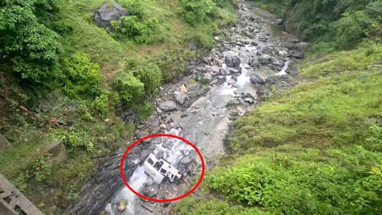 उत्तराखंड में सड़क दुर्घटना का कहर, पिथौरागढ़ में टैक्सी गिरने से 8 मृत, 4 घायल