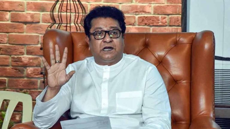 हाई कोर्ट पहुंचे राज ठाकरे के खिलाफ आरोप: भड़काऊ बयान पर FIR की याचिका दाखिल