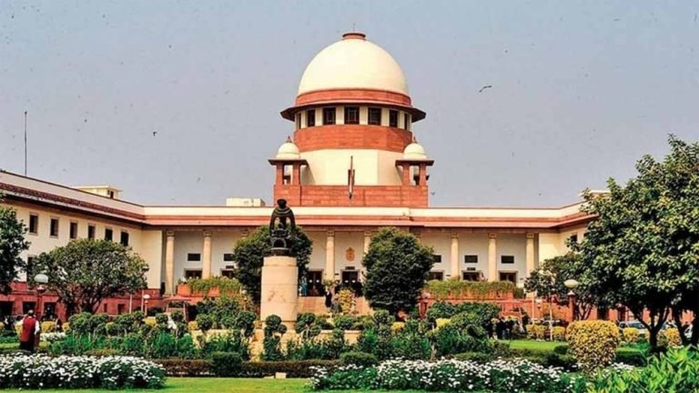 रेप केस में सुनवाई के दौरान सुप्रीम कोर्ट ने पूछी तीखी बात – बुलाने पर होटल क्यों जाती थीं?