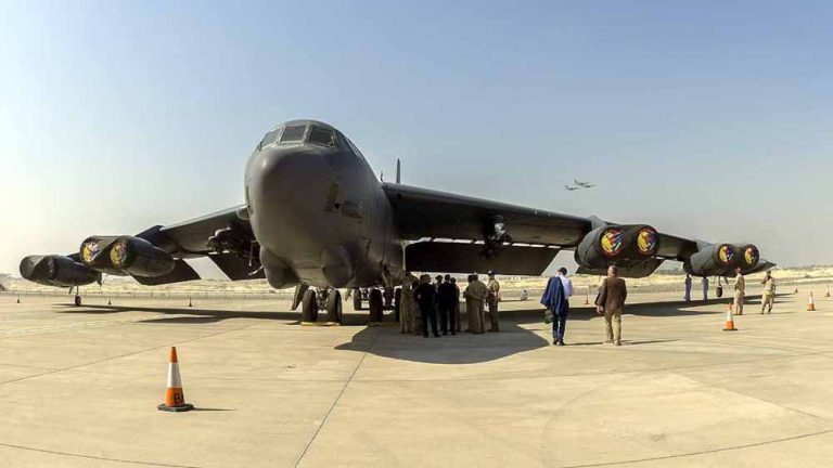 चुपके से एक्टिव हुआ अमेरिका का वार ज़ोन! भारत के पास उतारा B-52 और F-15 फ्लीट