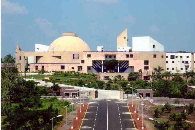 विधानसभा सत्र से पहले सुरक्षा के सख्त बंदोबस्त: हर गेट पर जवान, लाल-पीली बत्ती वाले वाहन भी बैन
