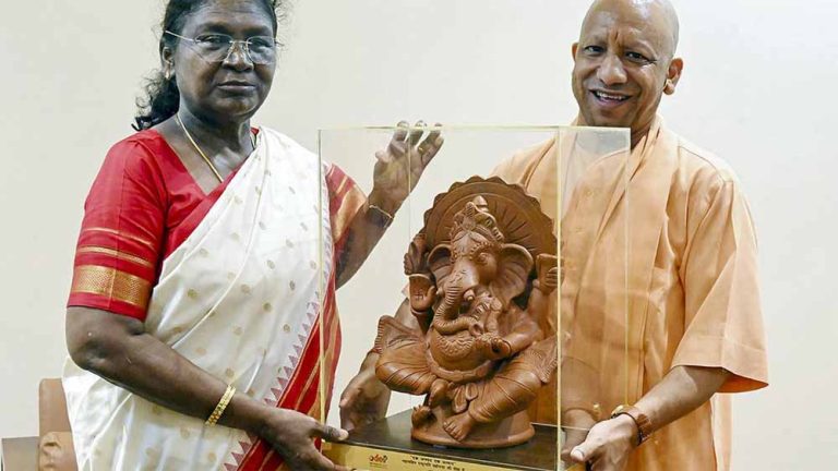 आयुष विवि का भव्य लोकार्पण, योगी आदित्यनाथ ने बताया राष्ट्र निर्माण से जुड़ा कदम