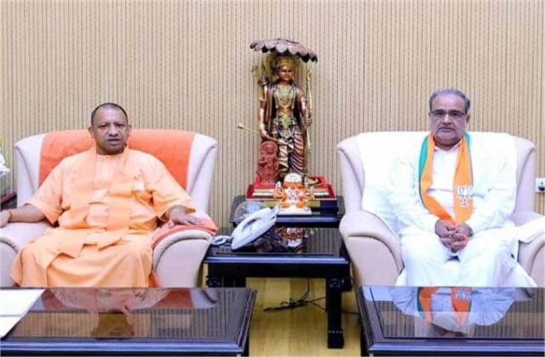 भूपेंद्र चौधरी-धर्मपाल संग सीएम योगी की मुलाकात: यूपी बीजेपी संगठन में बदलाव के संकेत