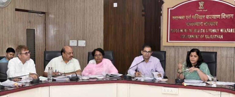 सरकार का बड़ा एक्शन, RGHS घोटाले में 14 पर गिरी गाज