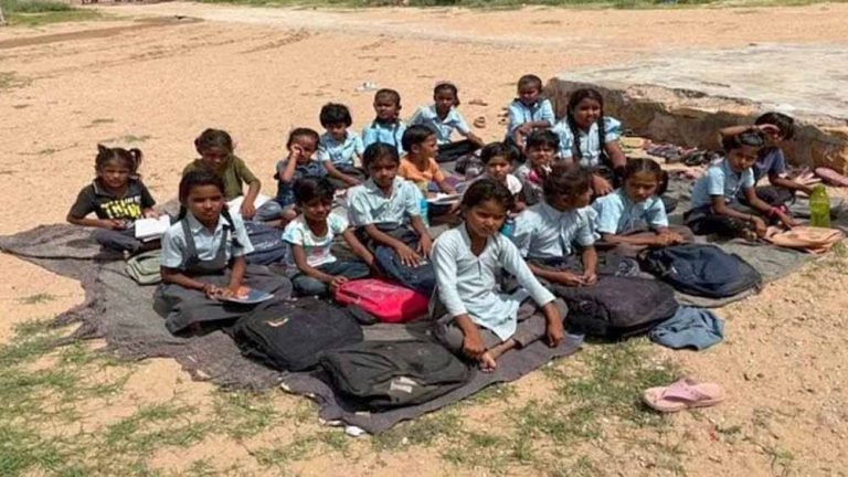 खतरनाक स्कूल, अधूरी शिक्षा: छात्राओं ने छोड़ी पढ़ाई