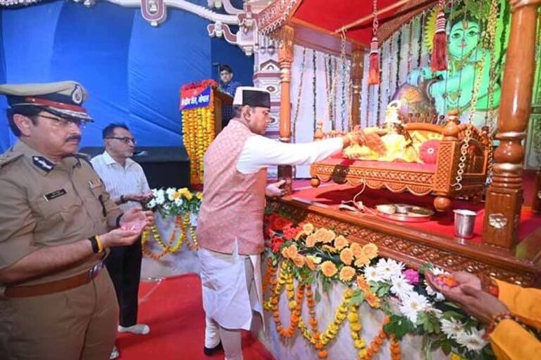 मंत्री सारंग केंद्रीय जेल भोपाल में आयोजित कार्यक्रम में हुए शामिल