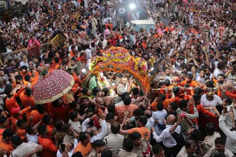 उज्जैन में आज महाकाल की पांचवीं सवारी, निकलेगी धार्मिक स्थलों की भव्य झांकियां