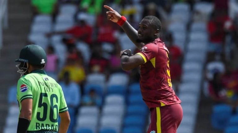 पाकिस्तान 92 रन पर ढेर, 5 बल्लेबाज खाता तक न खोल सके, वेस्टइंडीज ने 202 रन से हराया