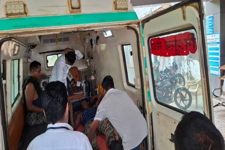 सर्च ऑपरेशन के दौरान बीजापुर में विस्फोट, प्रेशर IED से एक जवान शहीद, तीन जख्मी