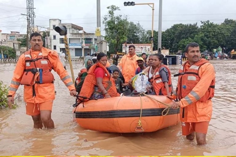 बाढ़ग्रस्त क्षेत्रों से 3 हजार 628 व्यक्तियों और 94 मवेशियों का रेस्क्यू किया गया