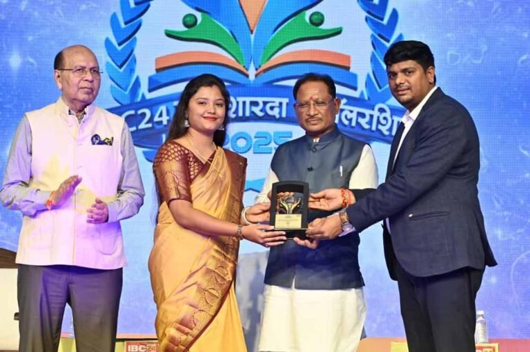 मुख्यमंत्री साय आईबीसी 24 स्वर्ण शारदा स्कॉलरशिप 2025 में हुए शामिल: प्रदेश की मेधावी बेटियों को किया सम्मानित