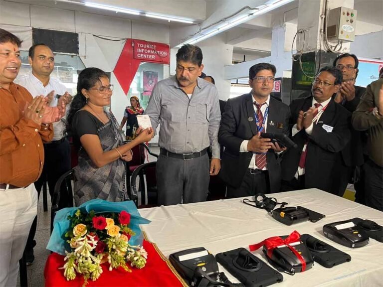 रायपुर रेलवे स्टेशन पर शुरू हुई नई व्यवस्था, TTE करेंगे टिकट जारी
