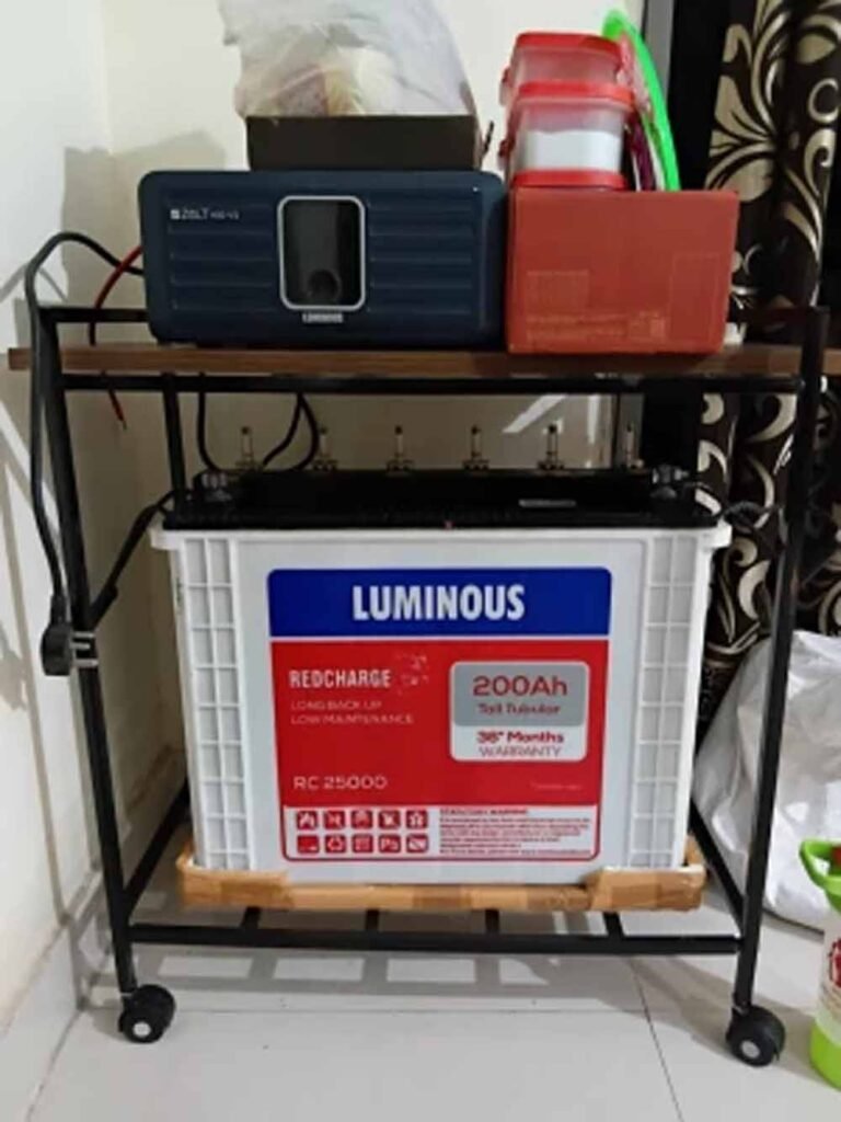 इन्वर्टर बैटरी लगाने के सही नियम, छोटी गलती भी कर सकती है बड़ा नुकसान