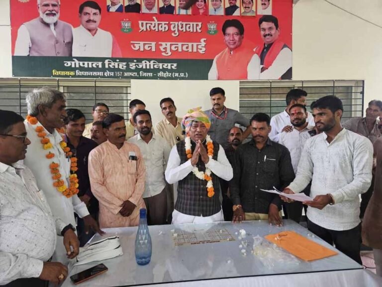 दिव्यांग कल्याण परिषद ने विधायक को सौंपा 10 सूत्रीय मांग पत्र, पेंशन बढ़ाने की मांग